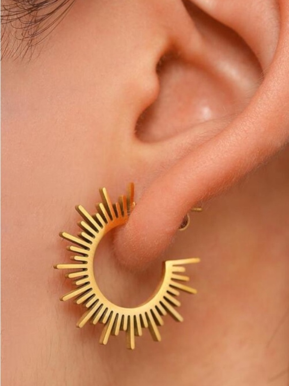 Stainless steel Sunburst Hoop Earrings in gold color